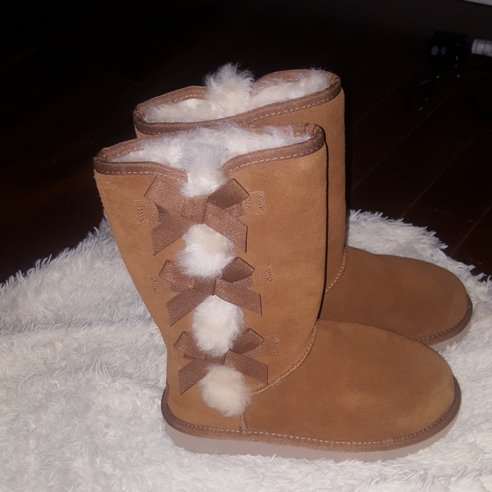 Koolaburra by UGG boots with bows